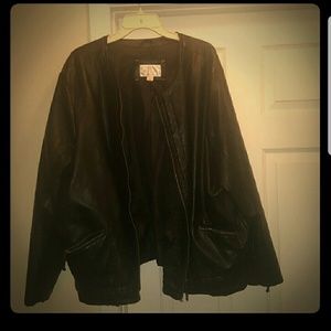 BLACK LEATHER JACKET